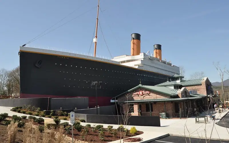 Exploring the Titanic Museum