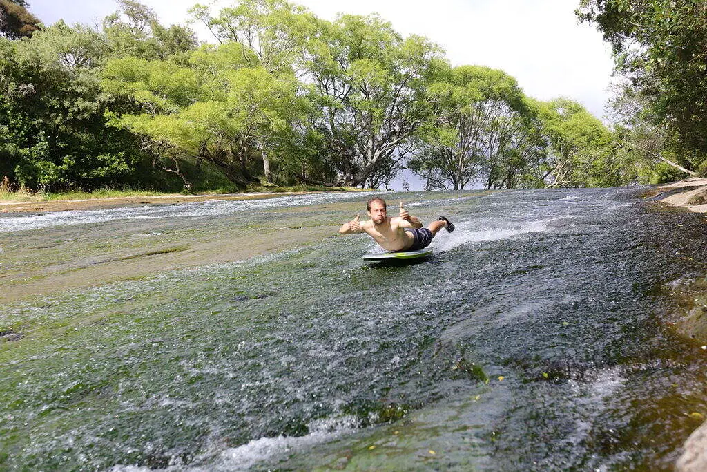 Rere Rock Slide